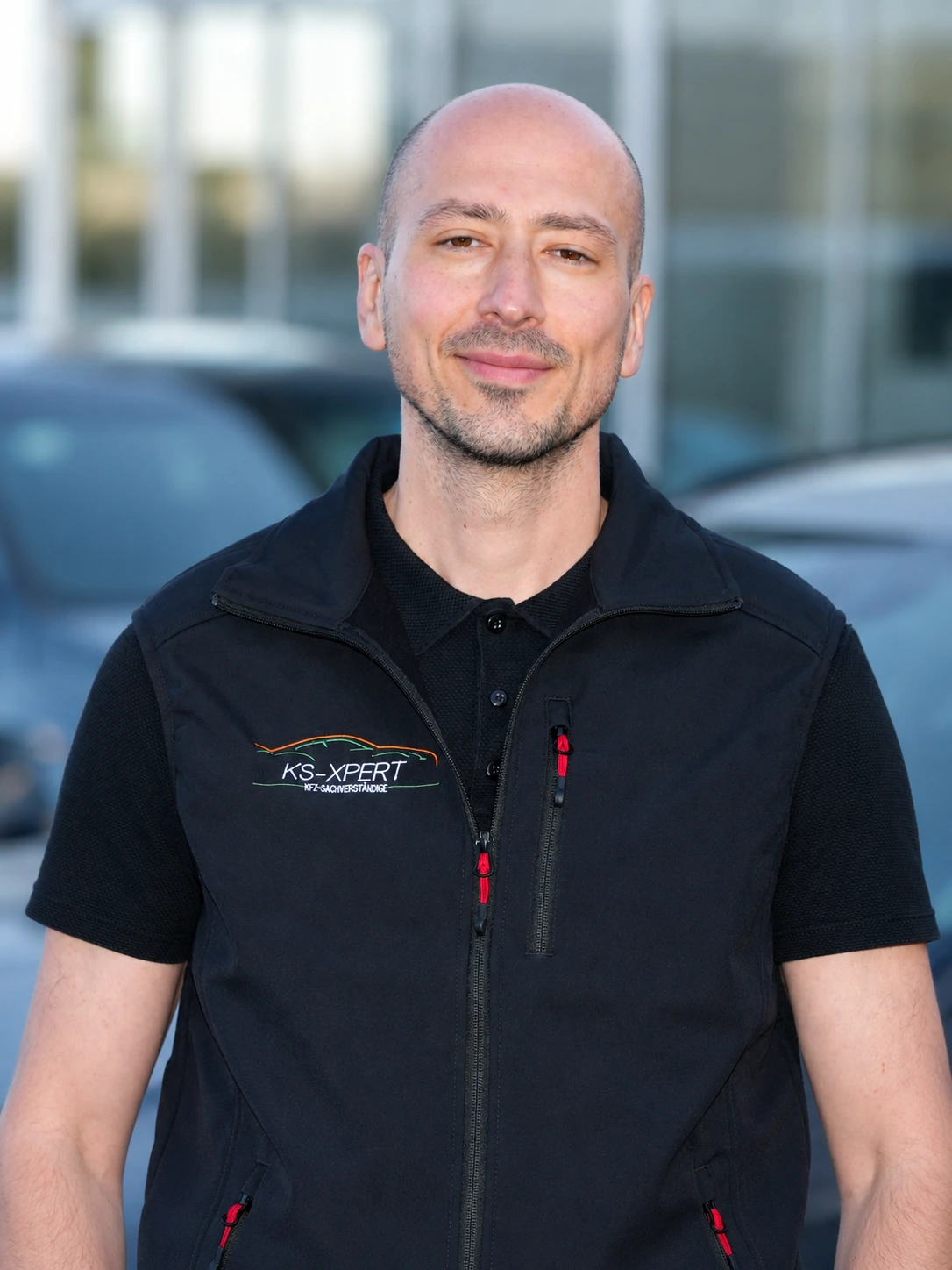 Efe Sanli - Kfz-Sachverständiger bei KS-XPERT